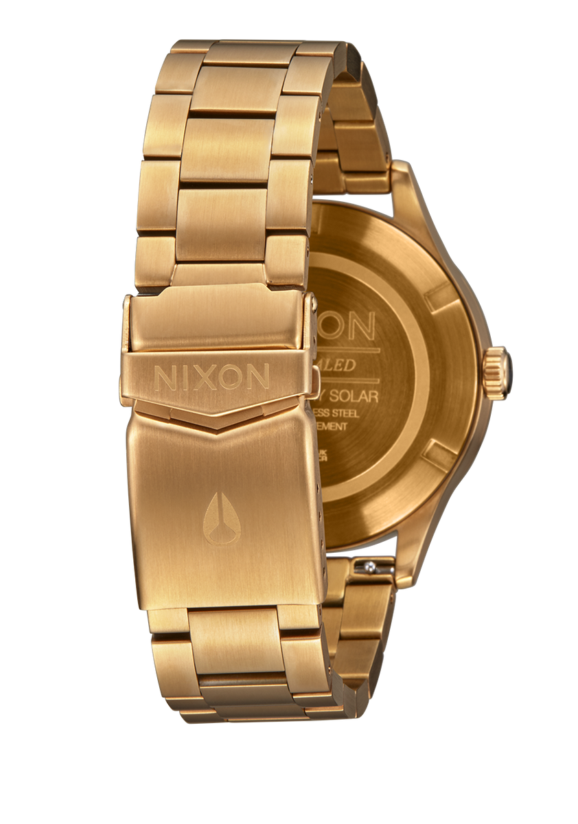 Nixon sentry hotsell ss nz