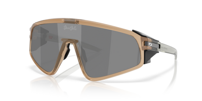 Oakley Latch Panel