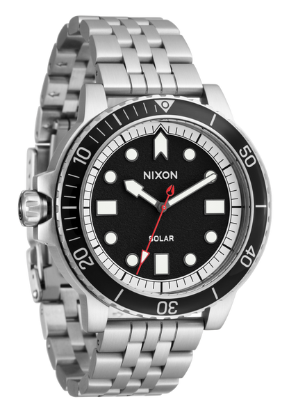 Nixon Stinger 44