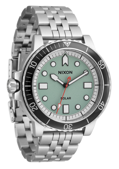 Nixon Stinger 44