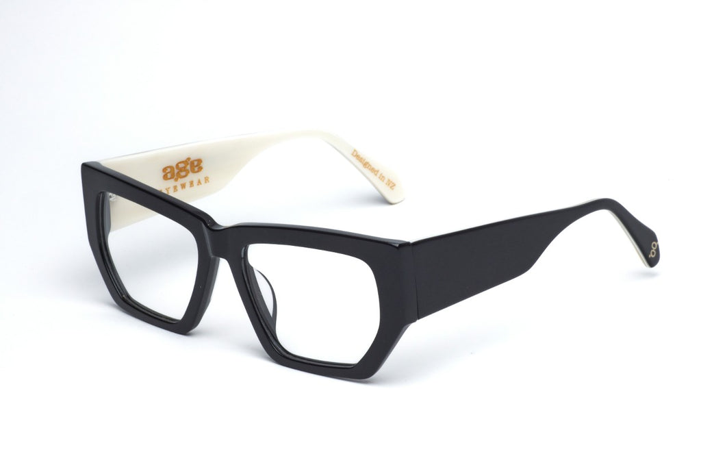 Age Entourage Optical