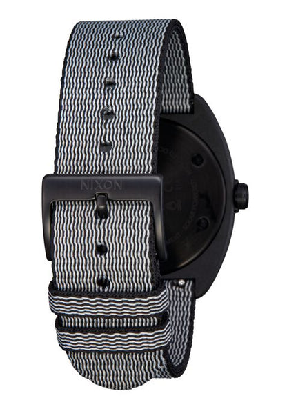 Nixon Light-Wave All Black