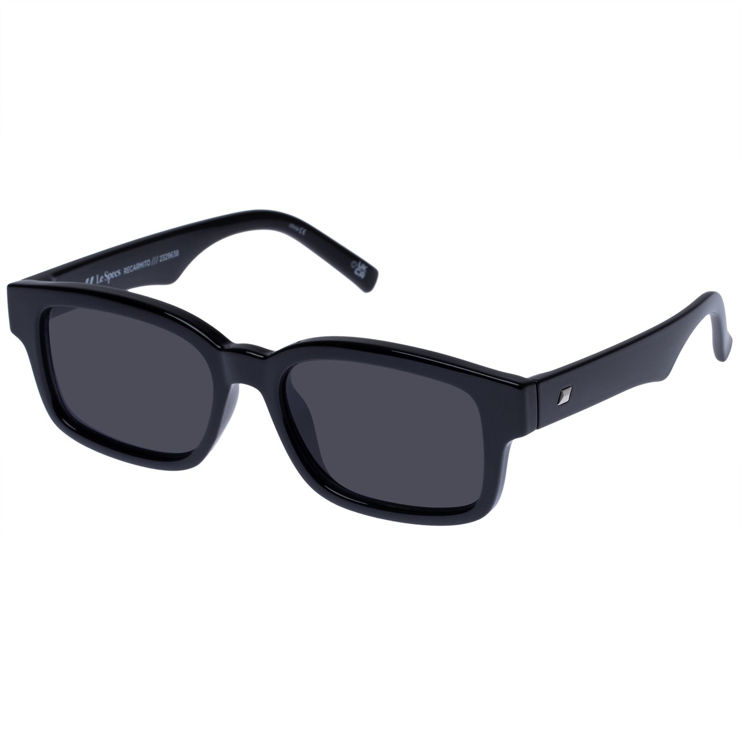 Le Specs Recarmito